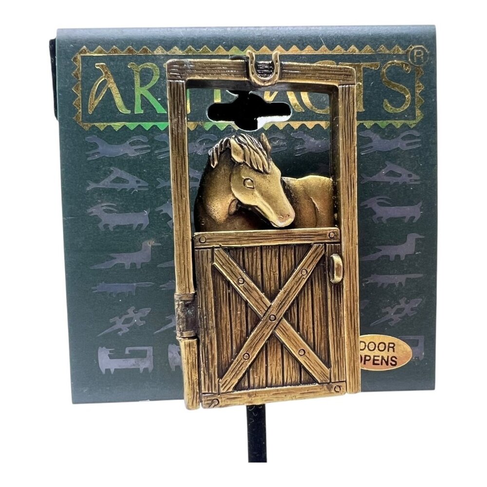 Artifacts JJ Horse in Stall Door Open Shows Colt Gold Tone 1986 Brooch Pin NEW
